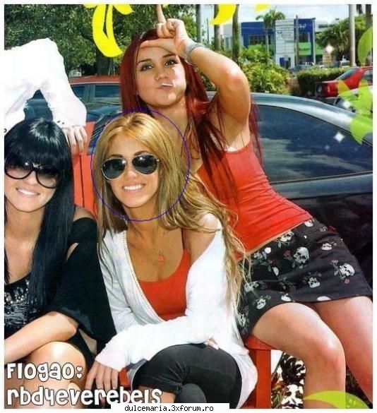 Anahi purtand ochelari - xdee_x - Trupa RBD