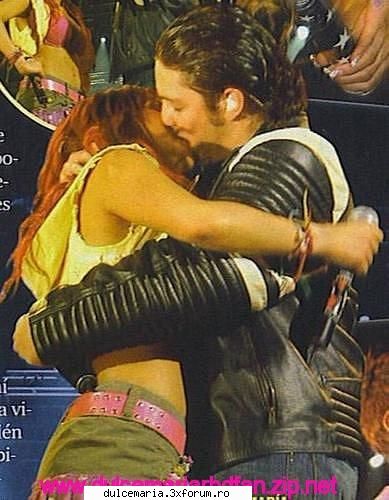 Dulce Maria&Christopher Uckermann - se saruta!uraa am inebunit - Dulce Maria album-foto
