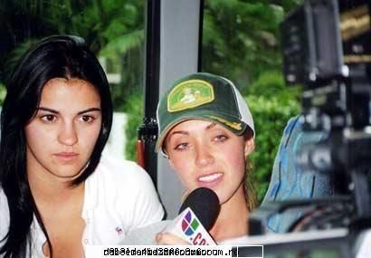 Dulce Maria vs. Maite Perroni - hey..aici cred k este ceva..rau nu putem - Dulce Maria versus ....