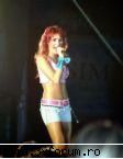 Dulce album-foto - a9a.....intr-un concert - Dulce Maria album-foto