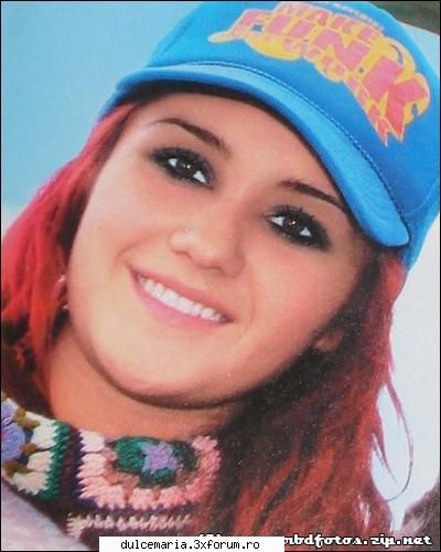 Frezele lui Dulce - ce tare ii poate sta blonda....Iissssssssssuseeeee - Dulce Maria album-foto