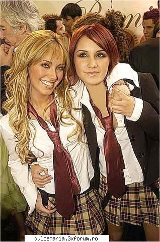 Poze Dulce Maria si Anahi - imi place mult poza aia - Dulce Maria album-foto