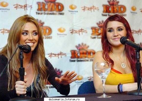 Poze Dulce Maria si Anahi - thoamne ce frumy is nui asa? - Dulce Maria album-foto