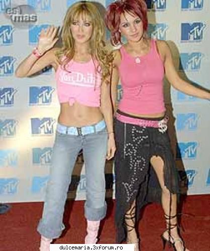 Poze Dulce Maria si Anahi - e mai veche poza dar nu cont...tot frm sunt :X - Dulce Maria album-foto