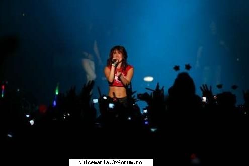 Poze recente cu Dulce Maria - raluca_dragutza52 - Dulce Maria album-foto
