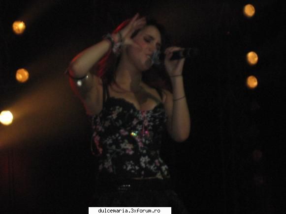 Poze recente cu Dulce Maria - raluca_dragutza52 - Dulce Maria album-foto