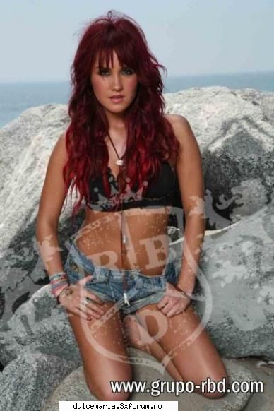 Tinuta zilei - ) mijtoO ce mijtoOo e ooo adorrrr - Dulce Maria album-foto