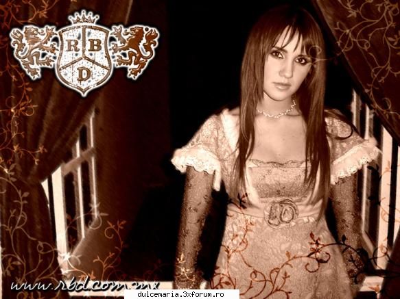 Tinuta zilei - nuah cum sa o pun mare - Dulce Maria album-foto